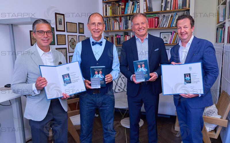 Verleihung des Platinbuches " Der Professor und der Wolf " für Peter Filzmaier & Armin Wolf