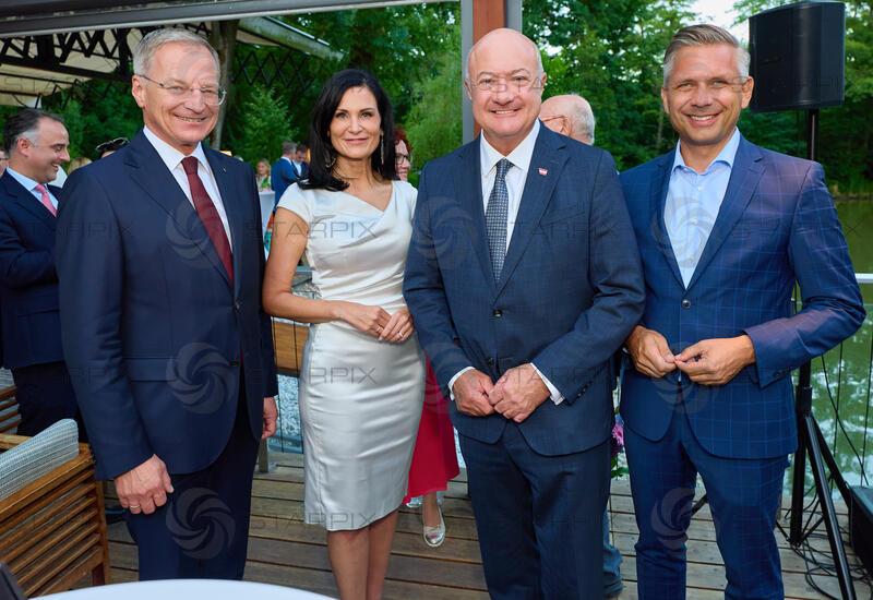 Copyright: Starpix / A. Tuma, 03.07.2026 Wien , Thomas STELZER, Silvia GRÜNBERGER, Christian STOCKER, ,Wolfgang HATTMANNSDORFER,   ,Sommerfest von Grünberger & Partner und Geburtstagfest  im Klee am Hanslteich