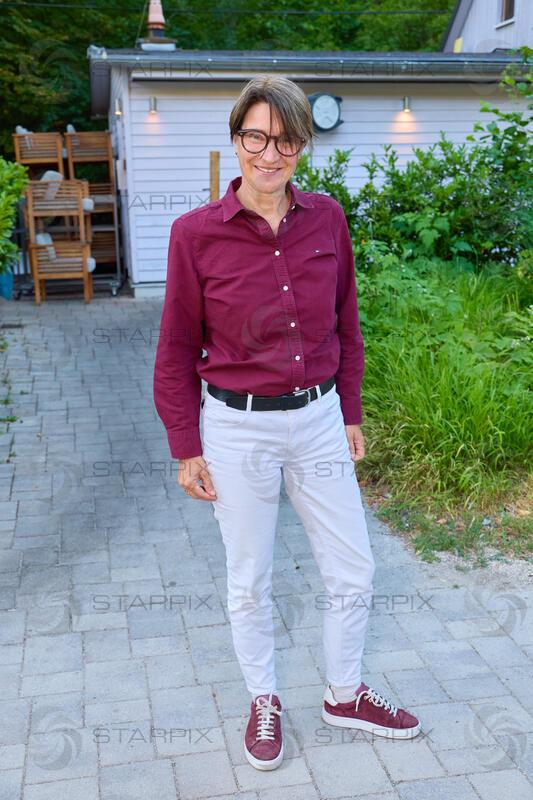 Copyright: Starpix / A. Tuma, 03.07.2026 Wien ,  Lisa TOTZAUER, Portrait,    Sommerfest von Grünberger & Partner und Geburtstagfest  im Klee am Hanslteich