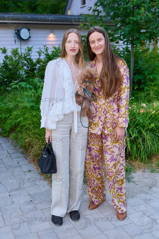 Copyright: Starpix / A. Tuma, 03.07.2026 Wien , Anouk Lamm Anouk und Ehefrau Marleen, Künstlerin   ,Sommerfest von Grünberger & Partner und Geburtstagfest  im Klee am Hanslteich