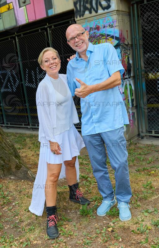 Copyright: Starpix / A. Tuma, 08.07.2026 Wien ,  Eva KIND ( Evelyn Ruzicka  ) ,  Mario ROSSORI,    Rossori Music Sommerfest auf der Summerstage Wien