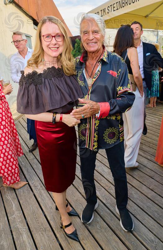 Copyright: Starpix / A. Tuma, 15.07.2026 St. Margarethen ,   Margarete SCHRAMBÖCK, ,  WATERLOO  (Hansi KREUZMAYR) ,   Premiere Oper im Steinbruch St. Margarethen "Tosca"Premiere Oper im Steinbruch St. Margarethen "Tosca"