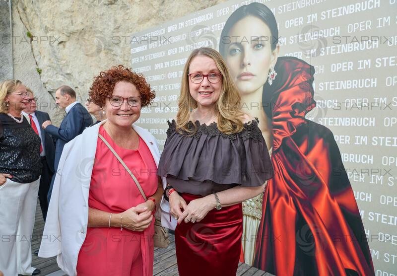 Copyright: Starpix / A. Tuma, 15.07.2026 St. Margarethen ,   Elisabeth ZEHETNER,  Margarete SCHRAMBÖCK, ,  Premiere Oper im Steinbruch St. Margarethen "Tosca"Premiere Oper im Steinbruch St. Margarethen "Tosca"