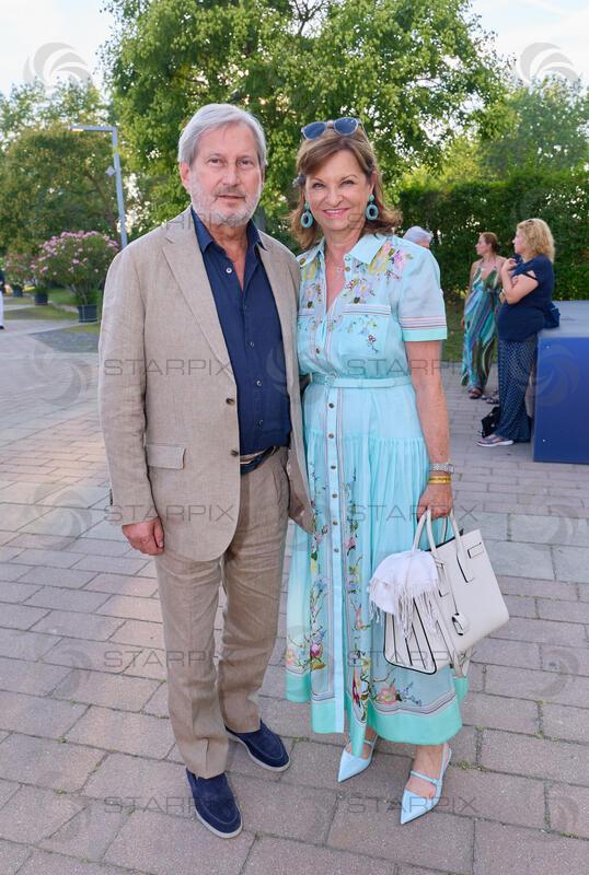 Copyright: Starpix / A. Tuma, 16.07.2026 Mörbisch,   Johannes Gio HAHN , Susanne RIESS, Premiere von "Ein Käfig voller Narren" Seefestspiele Mörbisch