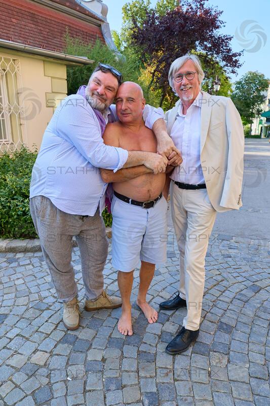 Copyright: Starpix / A. Tuma,  30.07.2026 Stockerau,     Martin LEUTGEB, Christoph FÄLB, Manfred WABA, Premiere von " Ein Sommernachtstraum " Festspiele Stockerau   