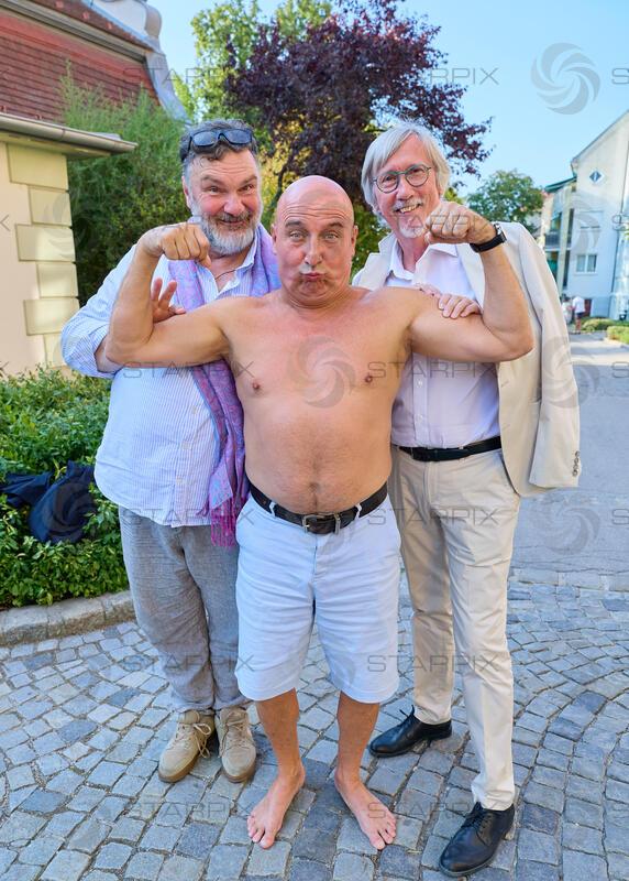 Copyright: Starpix / A. Tuma,  30.07.2026 Stockerau,     Martin LEUTGEB, Christoph FÄLB, Manfred WABA, Premiere von " Ein Sommernachtstraum " Festspiele Stockerau   