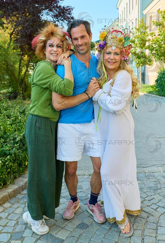 Copyright: Starpix / A. Tuma,  30.07.2026 Stockerau,    Caroline VASICEK, Peter WINDHOFER , , Susanna HIRSCHLER,  ,  Premiere von " Ein Sommernachtstraum " Festspiele Stockerau   