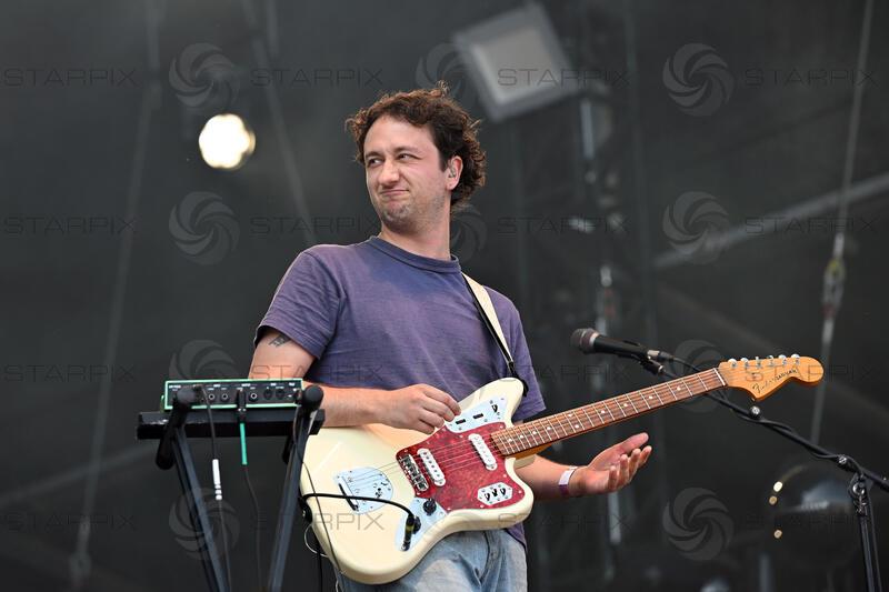 English Teacher performing at Preston Park in Brighton