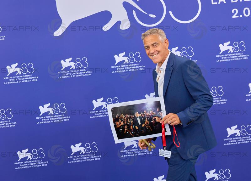 Photocall und Überreichung eines Fotos und Fotografenausweis Filmfestspiele Venedig 2026