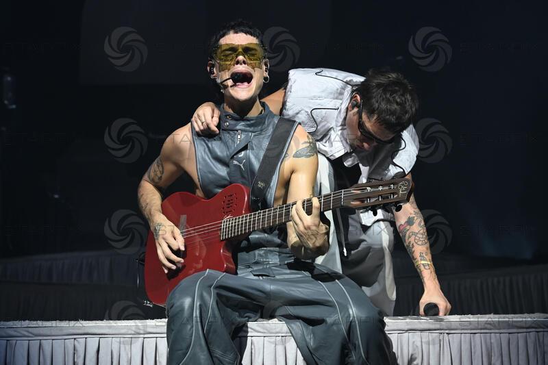 Ca7riel and Paco Amoroso performing at Brixton Academy