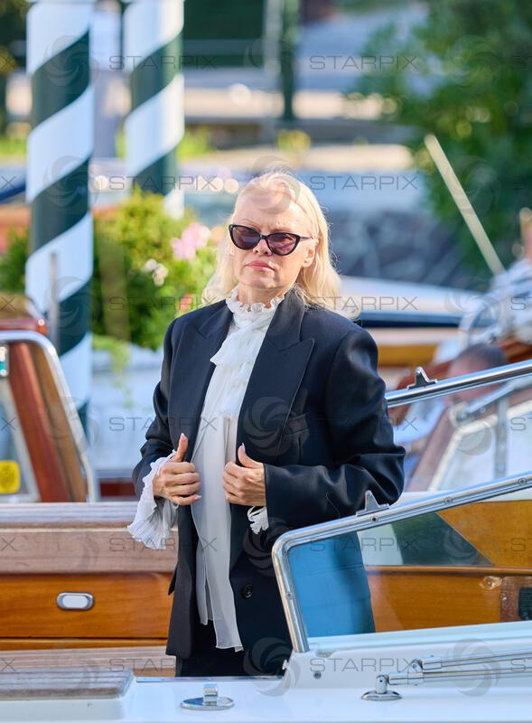 Pamela Anderson - Ankunft von Stars am Lido Tag 6 -  83. Internationale Filmfestspiele Venedig 2026