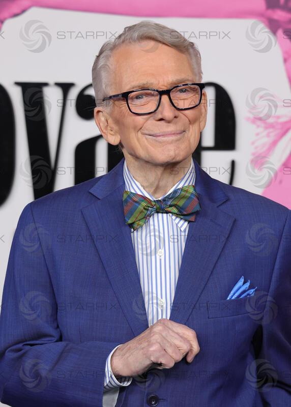 Bob Mackie, fashion designer to the stars, dies at 87
