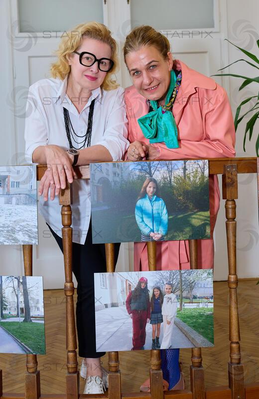 Eröffnung der Ausstellung von Ruth Mader „100 JAHRE KARL-SEITZ-HOF – KINDER